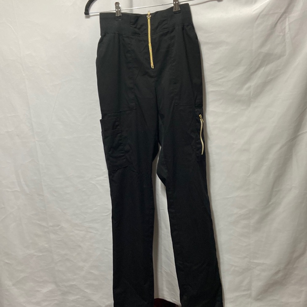 Jaanuu Shanti Scrub Straight Leg with a zippered waist.